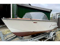 Vintage speedboat boesch super competition 510, yd-14-53 (inclusief trailer)