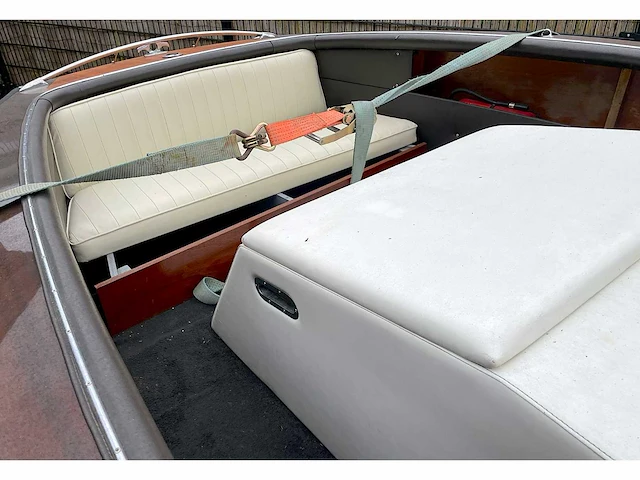 Vintage speedboat boesch super competition 510, yd-14-53 (inclusief trailer) - afbeelding 19 van  34