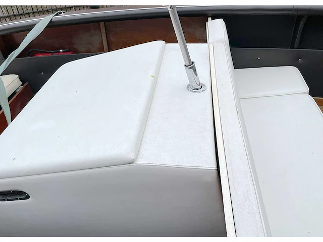 Vintage speedboat boesch super competition 510, yd-14-53 (inclusief trailer) - afbeelding 21 van  34