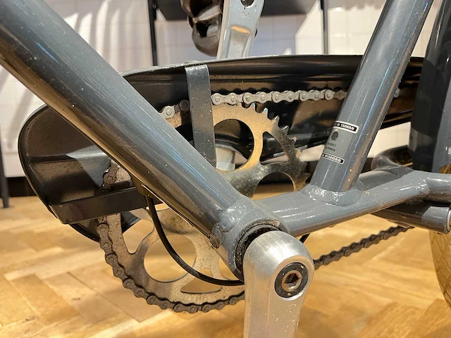 Vintage stadsfiets - afbeelding 8 van  10