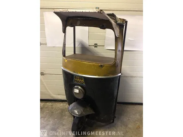 Vintage tuk tuk bar - afbeelding 1 van  7