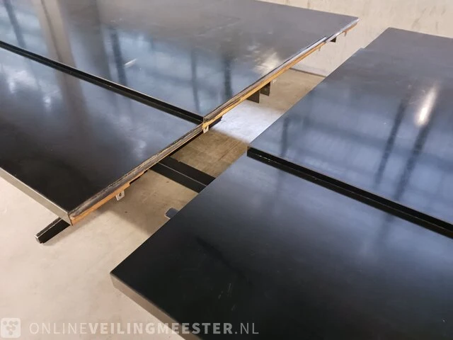 Vintage vergadertafel zwart - afbeelding 8 van  9