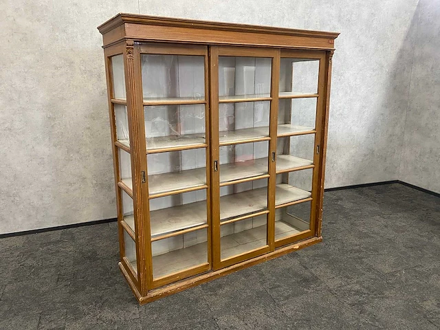Vintage vitrinekast/ museumkast - afbeelding 1 van  18
