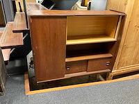 Vintage wandkast - afbeelding 1 van  3