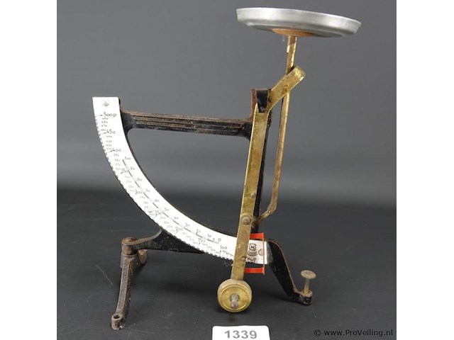 Vintage weegschaal - afbeelding 1 van  5