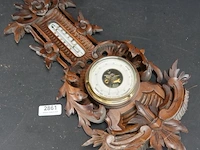 Vintage weerstation in gesneden houten lijst - afbeelding 1 van  5