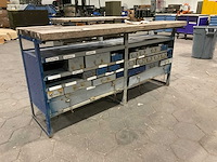 Vintage werkbank met houten werkblad - afbeelding 3 van  9