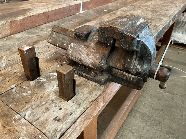 Vintage werkbank - afbeelding 8 van  9