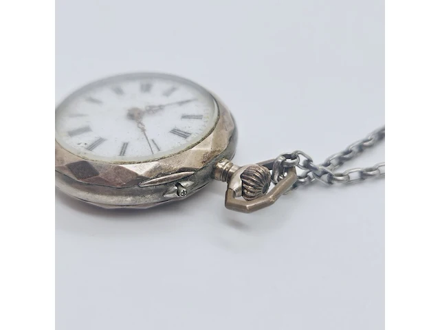 Vintage zilveren romeins zakhorloge met ketting - afbeelding 3 van  6