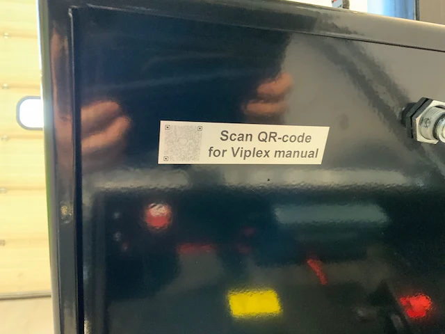 Viplex p8 tekstkar led scherm op aanhangwagen op accu,s en 220volt - afbeelding 7 van  49