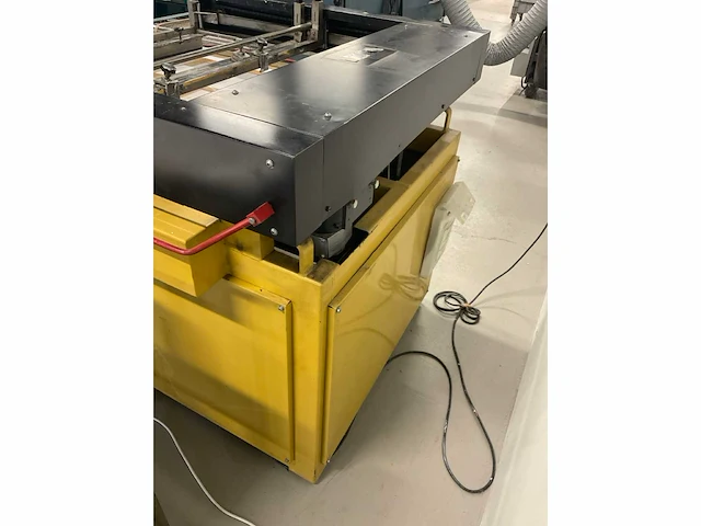 Viprotech v-mat semi automatische zeefdrukmachine - afbeelding 6 van  9