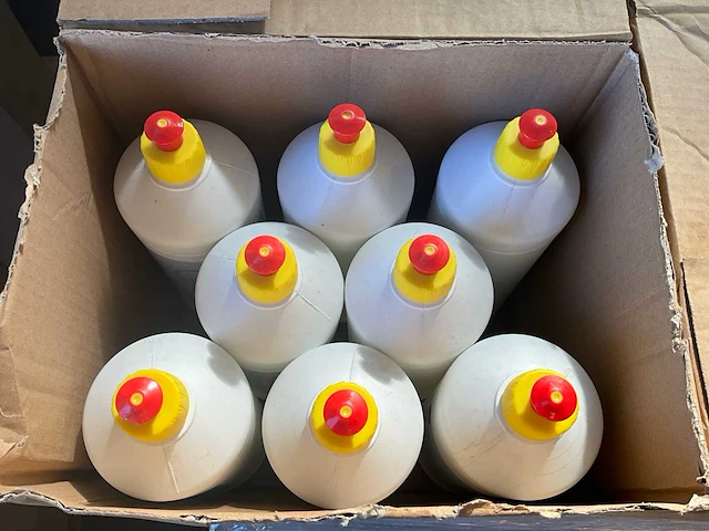Viro doos met 8 flessen desinfectiemiddel (48x) - afbeelding 2 van  4