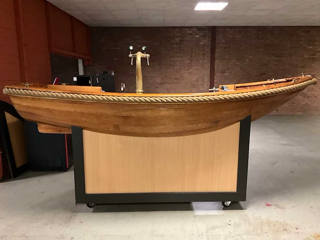 Visboot biertapbar - afbeelding 16 van  22