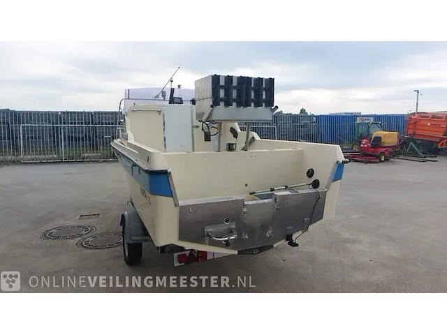 Visboot orka 535 met boottrailer - afbeelding 40 van  44