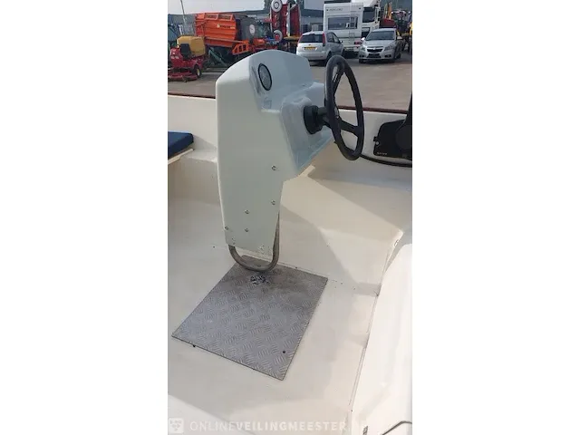 Vis/console boot bryza 410 met suzuki 15 pk buitenboordmotor en riba boottrailer bryza , 410 - afbeelding 14 van  41