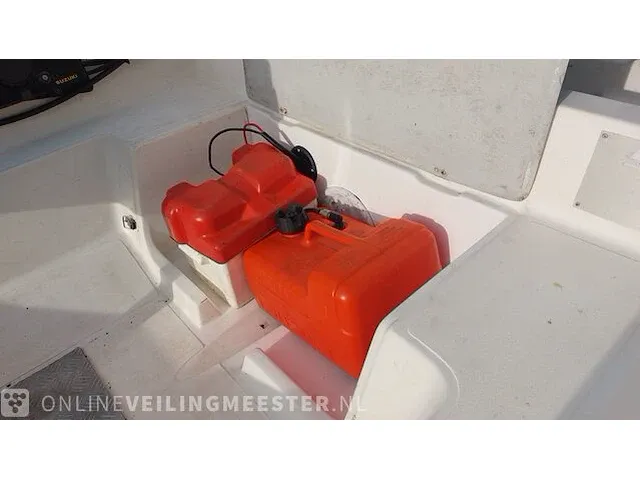 Vis/console boot bryza 410 met suzuki 15 pk buitenboordmotor en riba boottrailer bryza , 410 - afbeelding 16 van  41