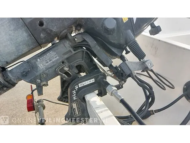 Vis/console boot bryza 410 met suzuki 15 pk buitenboordmotor en riba boottrailer bryza , 410 - afbeelding 24 van  41