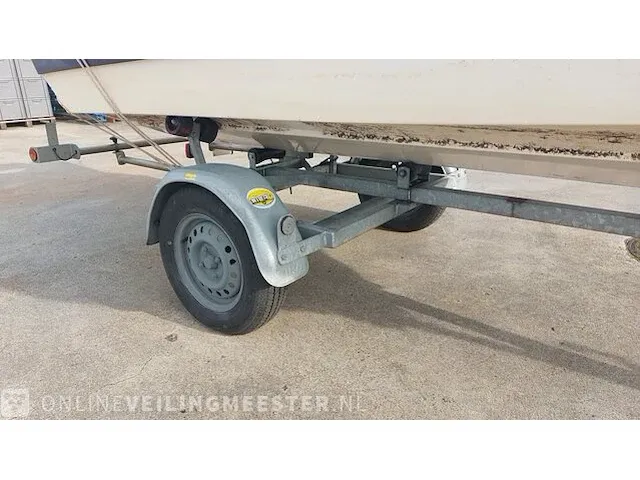 Vis/console boot bryza 410 met suzuki 15 pk buitenboordmotor en riba boottrailer bryza , 410 - afbeelding 31 van  41