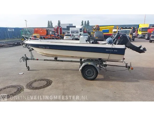 Vis/console boot bryza 410 met suzuki 15 pk buitenboordmotor en riba boottrailer bryza , 410 - afbeelding 38 van  41