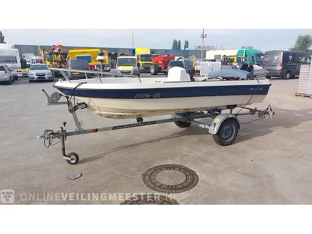 Vis/console boot bryza 410 met suzuki 15 pk buitenboordmotor en riba boottrailer bryza , 410 - afbeelding 39 van  41