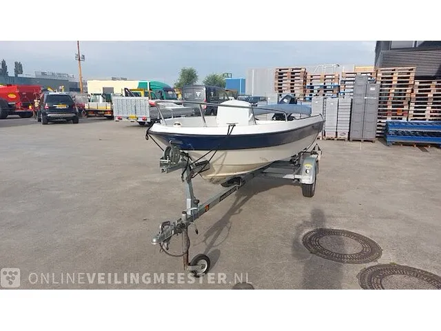 Vis/console boot bryza 410 met suzuki 15 pk buitenboordmotor en riba boottrailer bryza , 410 - afbeelding 40 van  41