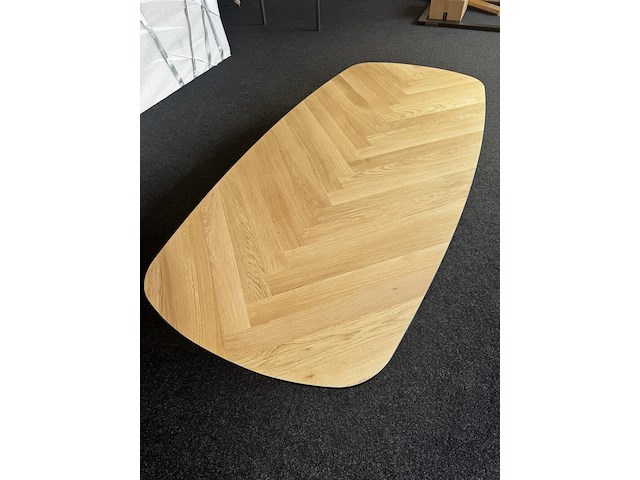 Visgraat eiken tafelblad 240x110 cm facetrand zwart - afbeelding 3 van  6