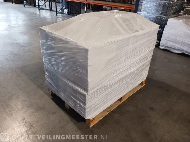 Visgraat laminaat vloer - 61,88m2 floer, vergrijsd eiken - afbeelding 7 van  7