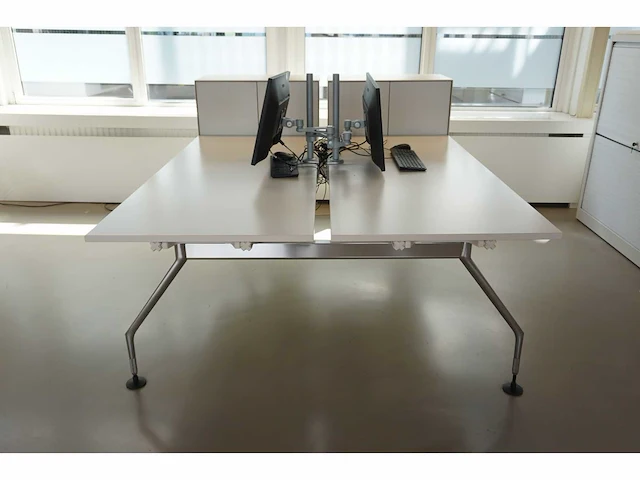 Vitra - dubbelzijdig bureau (2x) - afbeelding 5 van  7