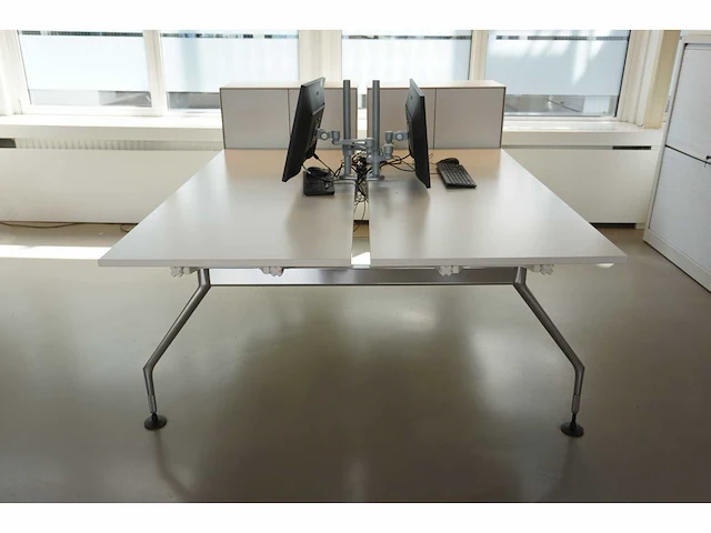 Vitra - dubbelzijdig bureau (2x) - afbeelding 5 van  7