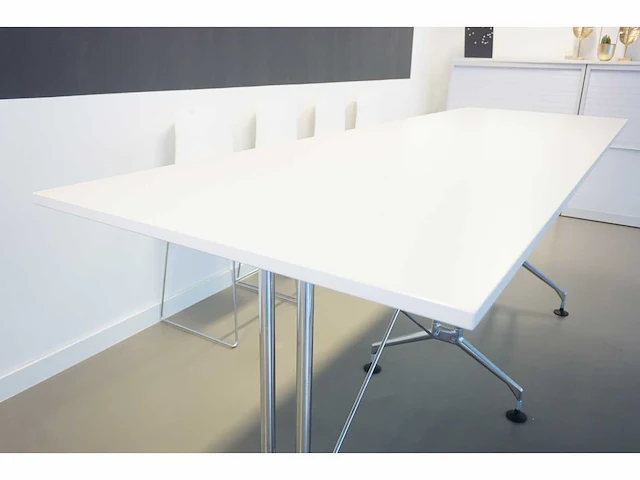 Vitra - hoge vergadertafel - afbeelding 2 van  3