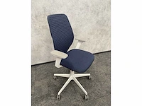 Vitra acx soft 3d - ergonomische design bureaustoel - afbeelding 7 van  12