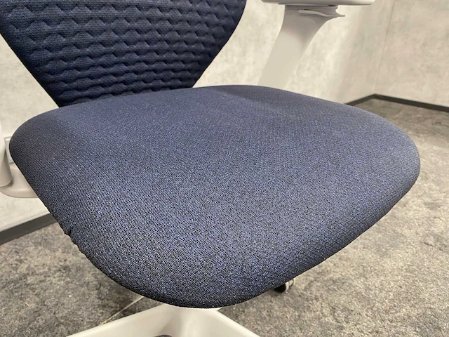 Vitra acx soft 3d - ergonomische design bureaustoel - afbeelding 10 van  12