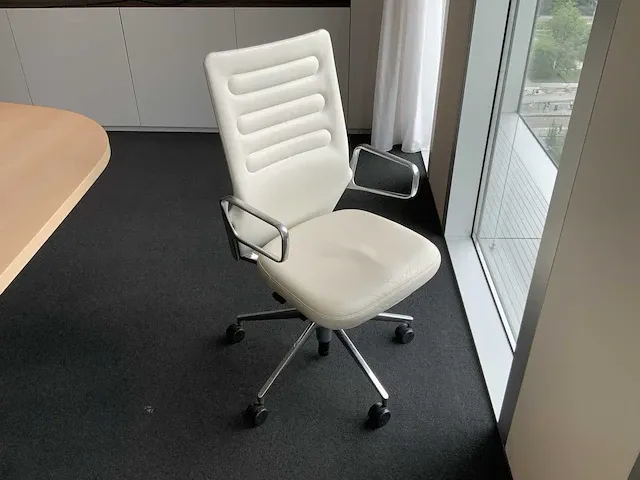 Vitra antonio citerio ac4 vergaderstoel - afbeelding 4 van  5