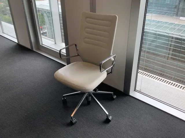 Vitra antonio citerio ac4 vergaderstoel - afbeelding 1 van  5