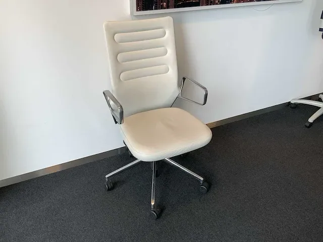 Vitra antonio citerio ac4 vergaderstoel - afbeelding 2 van  5