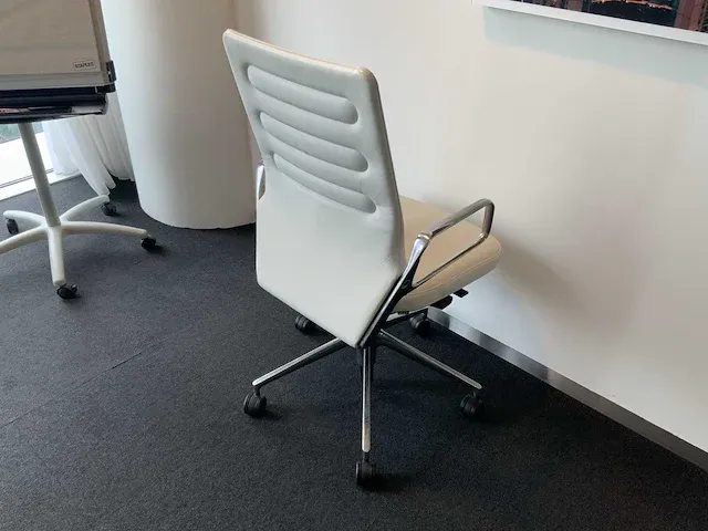 Vitra antonio citerio ac4 vergaderstoel - afbeelding 4 van  5