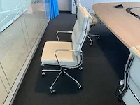 Vitra ea219 soft pad bureaustoel - afbeelding 2 van  5