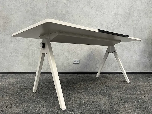 Vitra joyn/ meda - instelbare design werkplek 180x90 - afbeelding 25 van  26