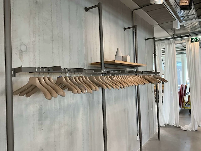 Vitra kledingstelling (86x130 cm) - afbeelding 4 van  15