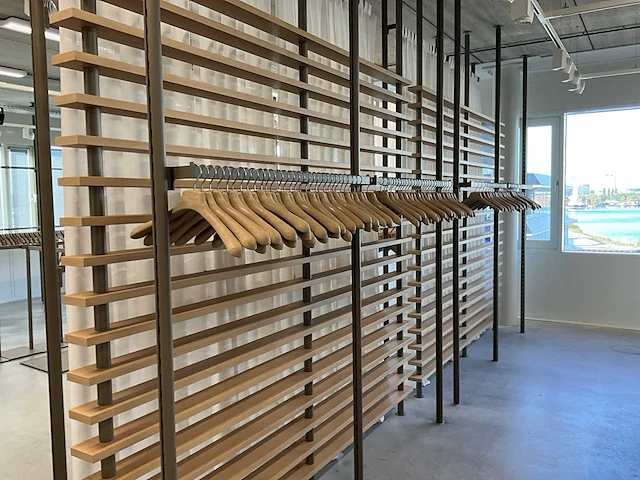 Vitra kledingstelling (86x130 cm) - afbeelding 5 van  15