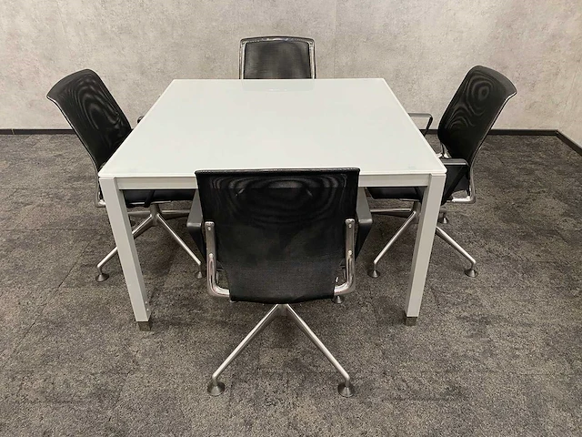 Vitra meda - 4 persoons design set 120x120 - afbeelding 4 van  24