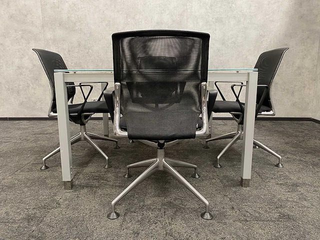 Vitra meda - 4 persoons design set 120x120 - afbeelding 6 van  24
