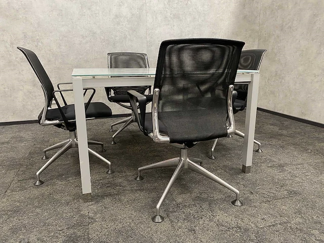Vitra meda - 4 persoons design set 120x120 - afbeelding 7 van  24