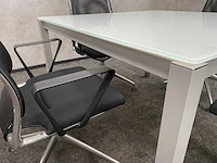 Vitra meda - 4 persoons design set 120x120 - afbeelding 10 van  24