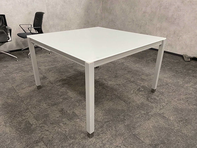 Vitra meda - 4 persoons design set 120x120 - afbeelding 14 van  24