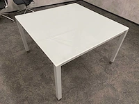 Vitra meda - 4 persoons design set 120x120 - afbeelding 15 van  24