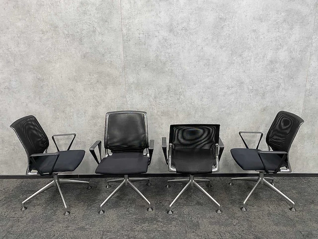 Vitra meda - 4 persoons design set 120x120 - afbeelding 21 van  24
