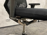 Vitra meda - ergonomische bureaustoel - afbeelding 13 van  17