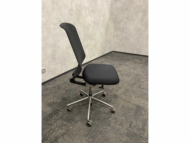 Vitra meda - ergonomische bureaustoel - afbeelding 5 van  8