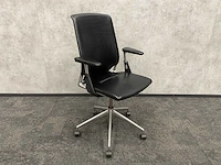 Vitra meda - lederen design bureaustoel - afbeelding 1 van  9
